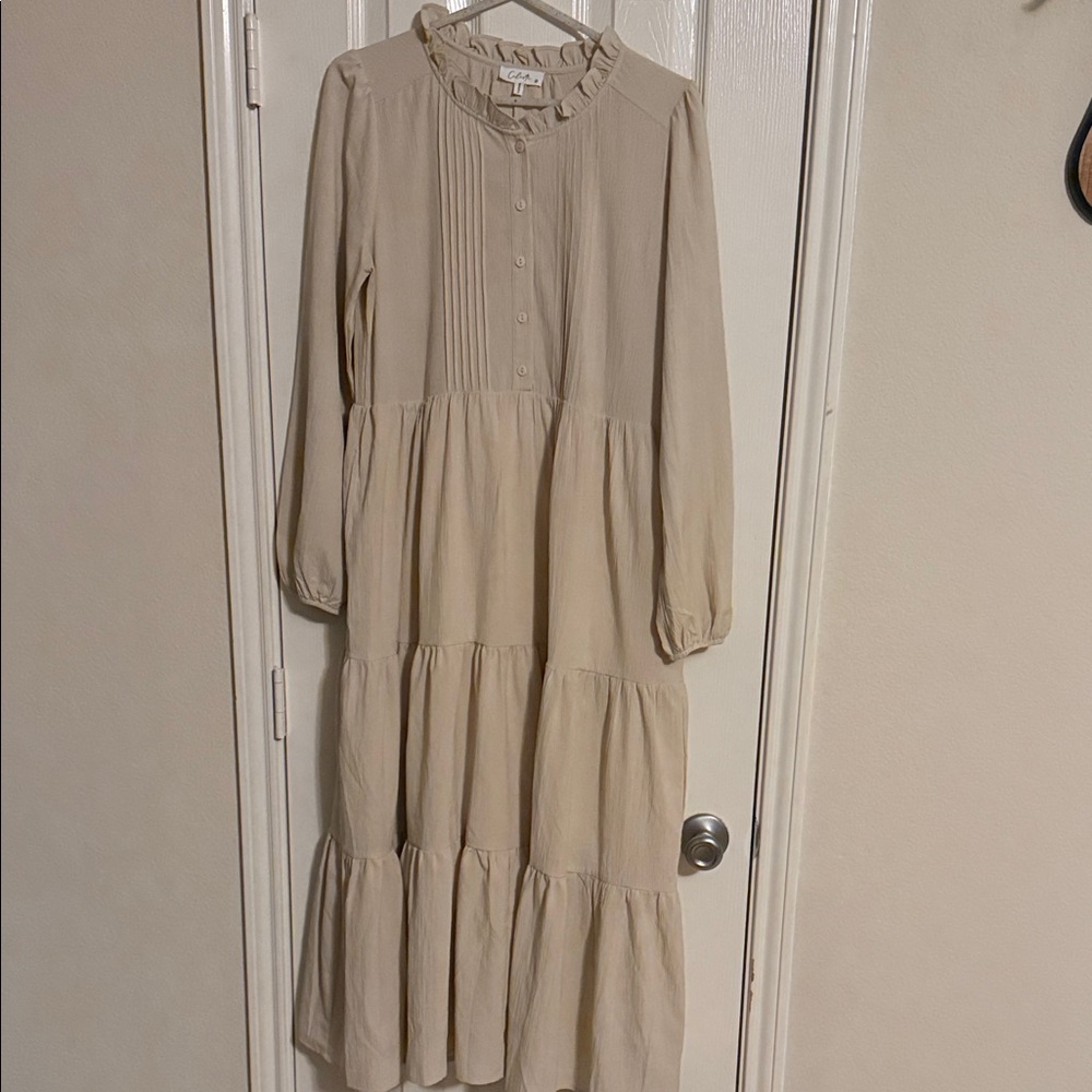 Elegant Cream Long-Sleeve Dress